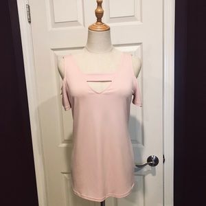 NWOT - BOLD elements - Cold Shoulder, Keyhole Top